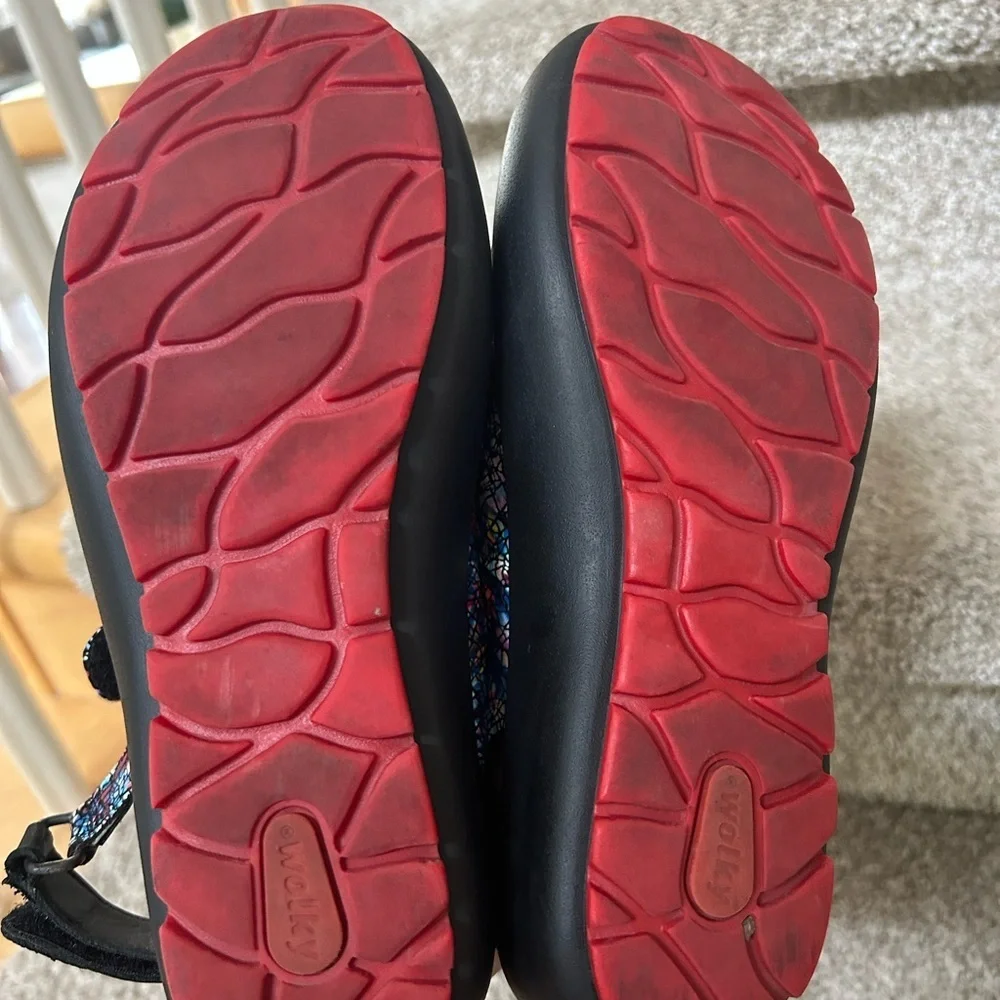 Wolky Rio Red Platform Sandal. Wearable Art. Sz 37/6.5 Comfort shoe. Colorful - Picture 5 of 10